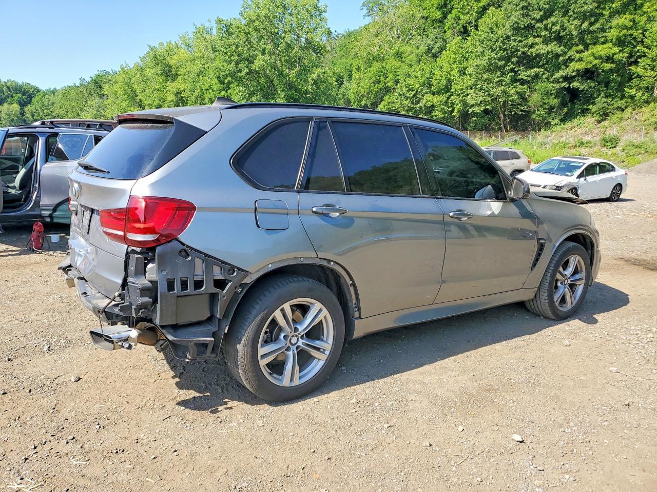 2015 BMW X5 xDrive35I - zdjęcie 3