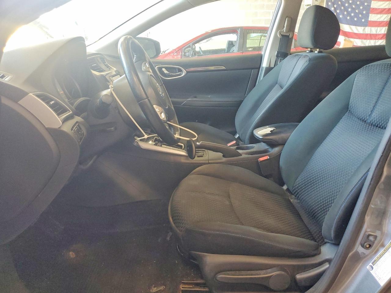 2019 Nissan Sentra Sr - zdjęcie 7