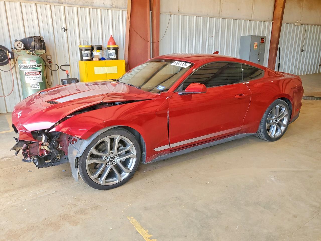 2021 Ford Mustang - zdjęcie główne