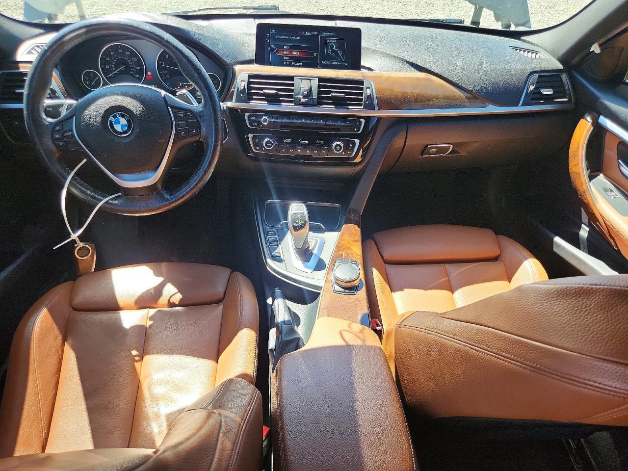 2017 BMW Seria 3 330i - zdjęcie 8