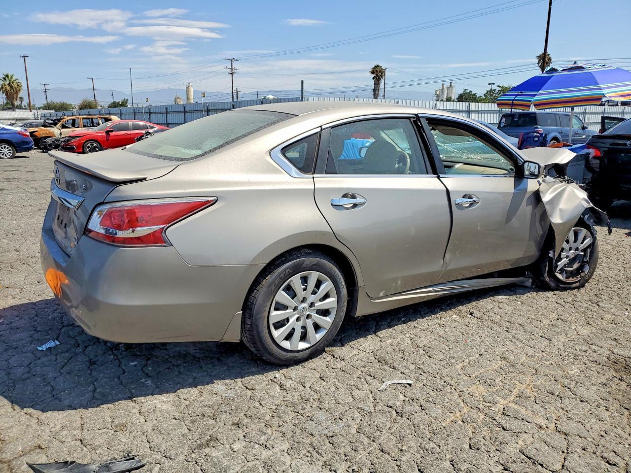 2014 Nissan Altima 2.5 S - zdjęcie 3