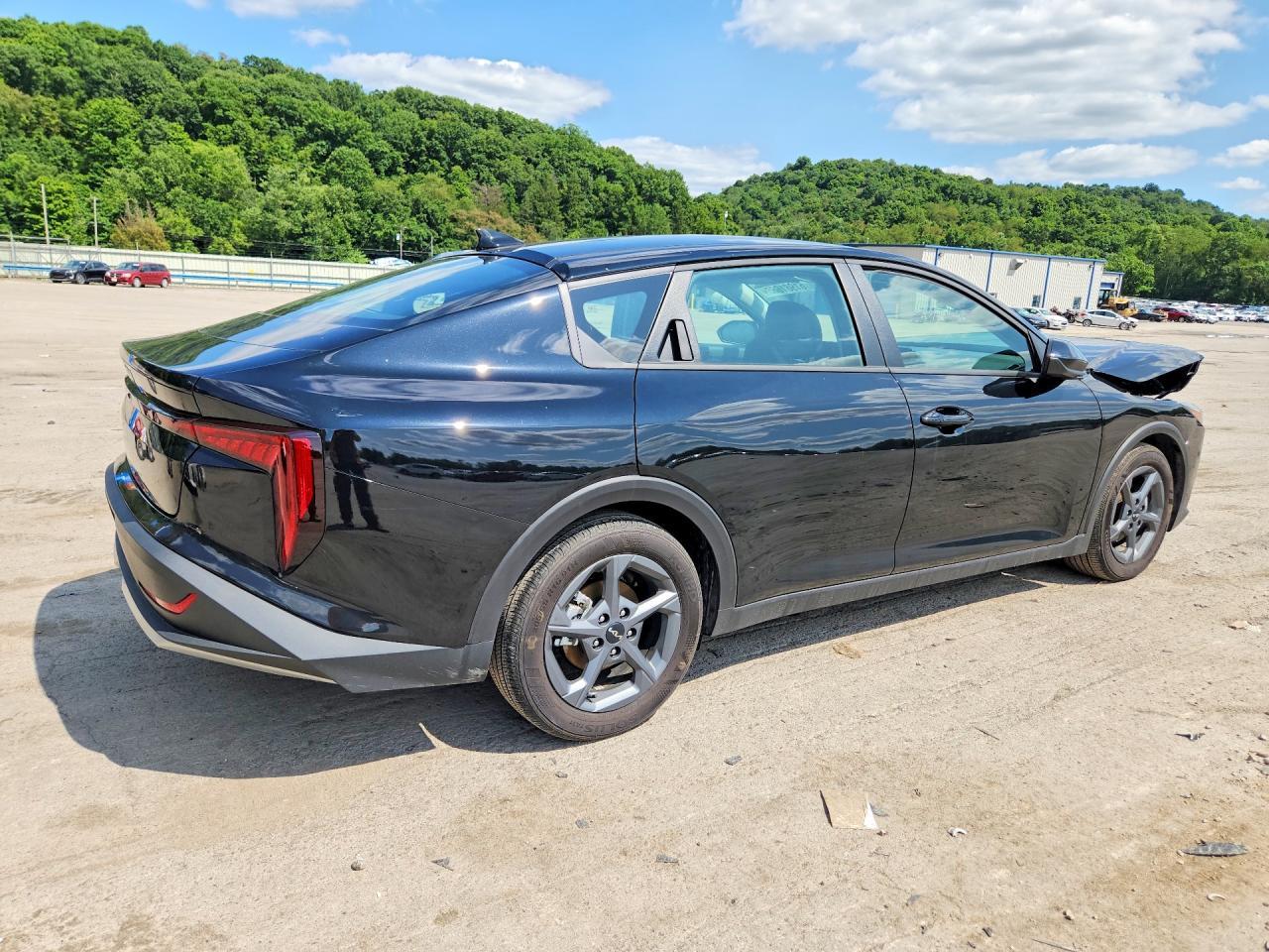2026 Kia K4 Lxs - zdjęcie 3