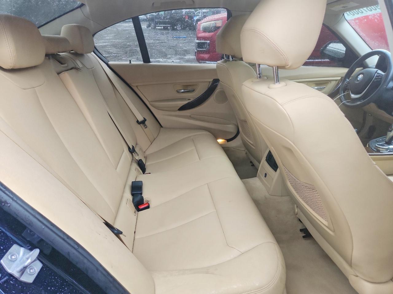 2015 BMW Seria 3 328i - zdjęcie 10