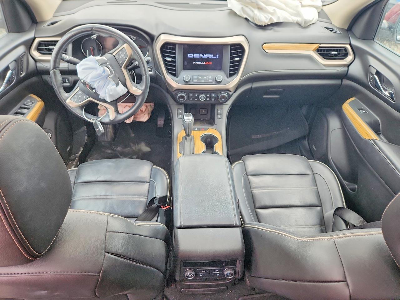 2017 GMC Acadia Denali - zdjęcie 8