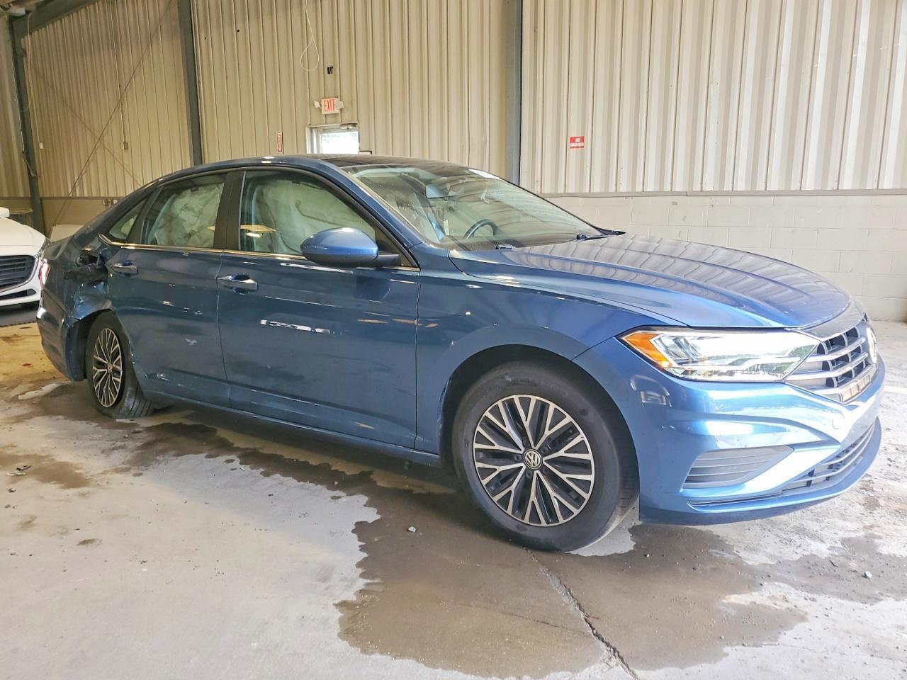 2017 Volkswagen Jetta - zdjęcie 4