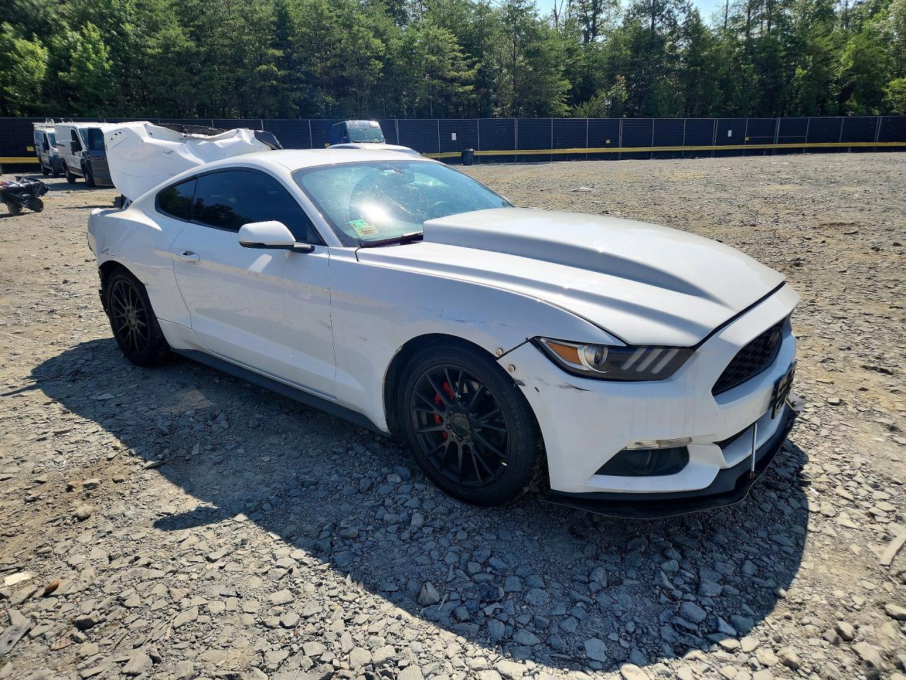 2017 Ford Mustang - zdjęcie 4