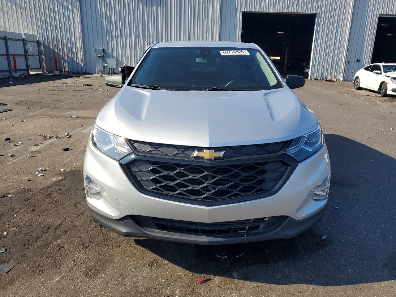 2020 Chevrolet Equinox Ls - zdjęcie 5