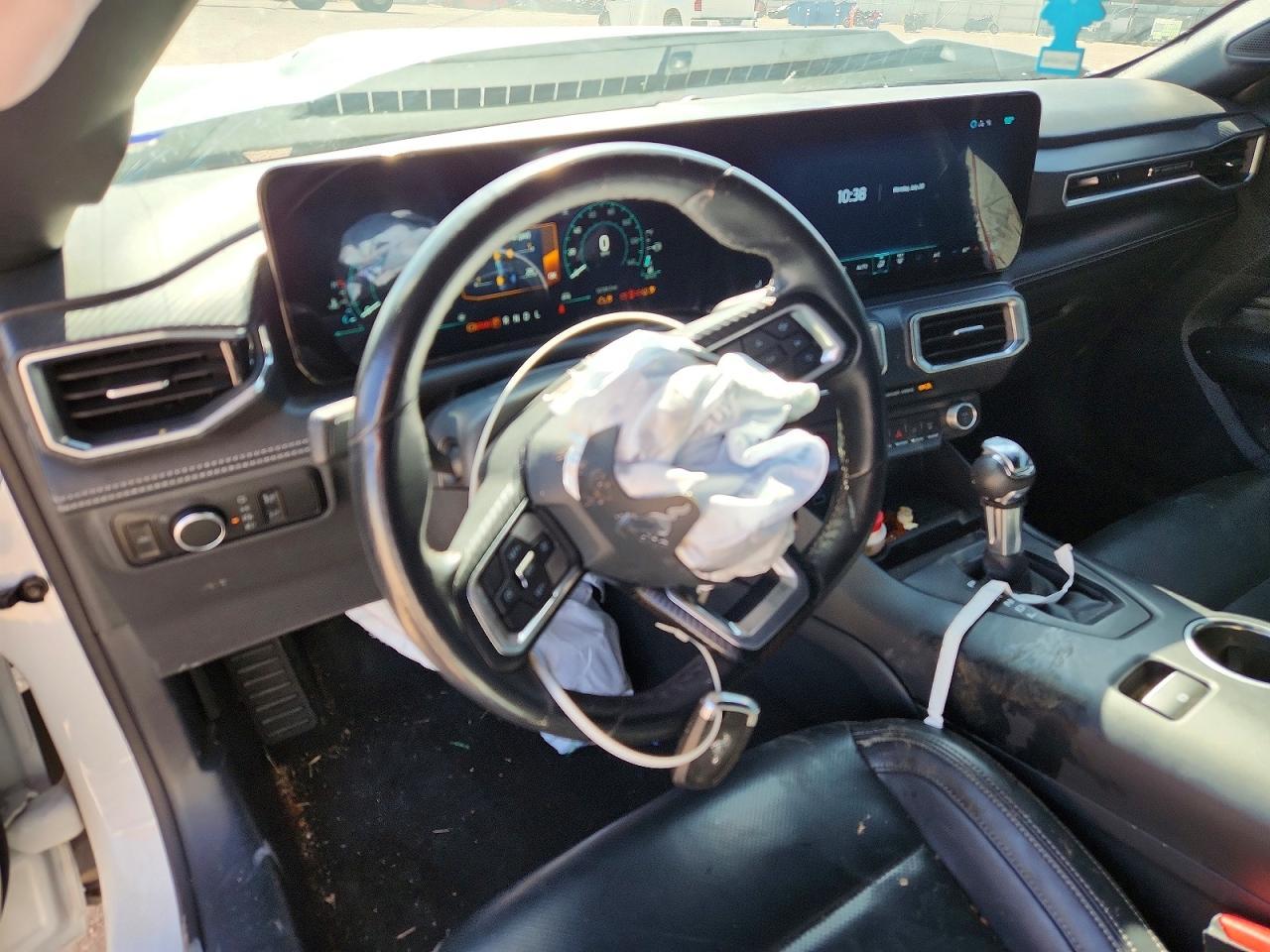 2024 Ford Mustang - zdjęcie 8