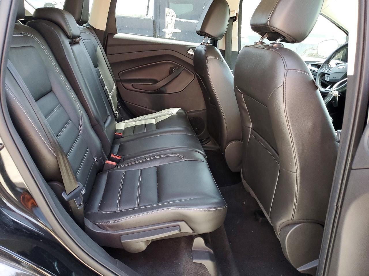 2017 Ford Escape Titanium - zdjęcie 11