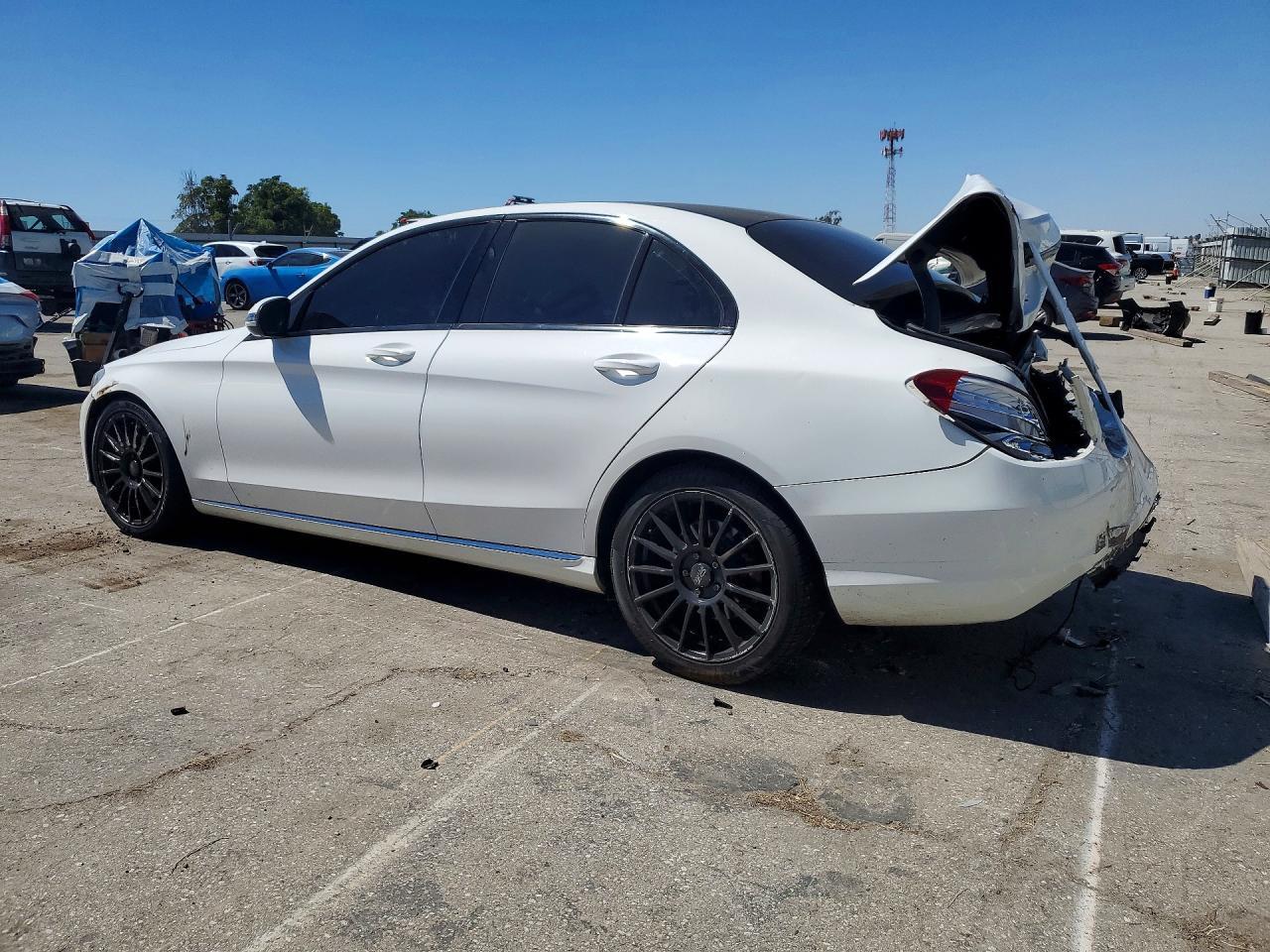 2018 Mercedes-Benz C 300 - zdjęcie 2