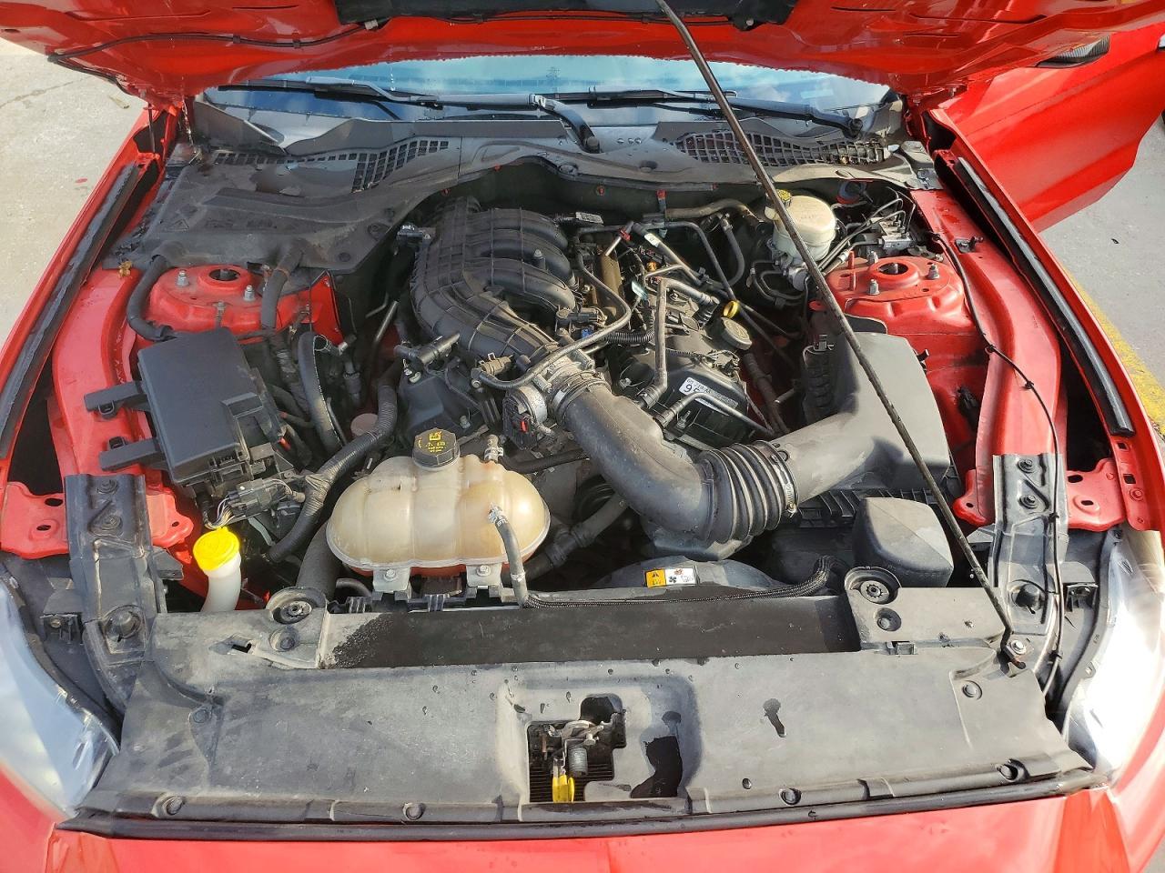 2016 Ford Mustang - zdjęcie 11