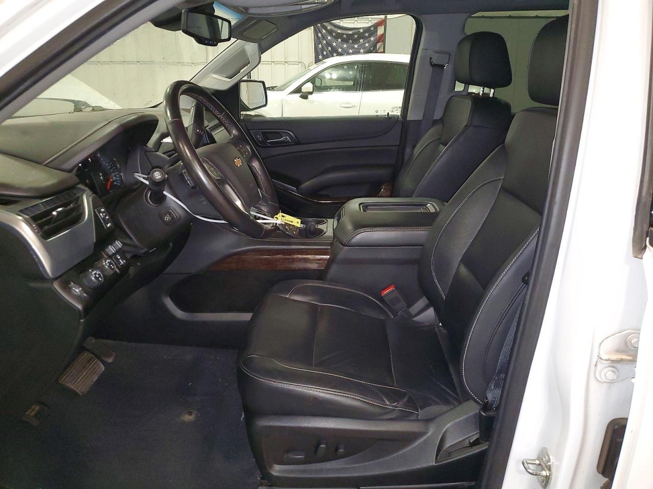 2020 Chevrolet Suburban K1500 Lt - zdjęcie 7