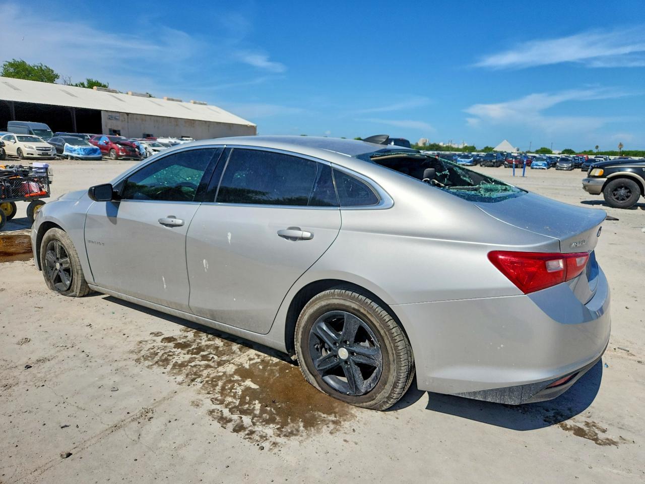 2019 Chevrolet Malibu - zdjęcie 2