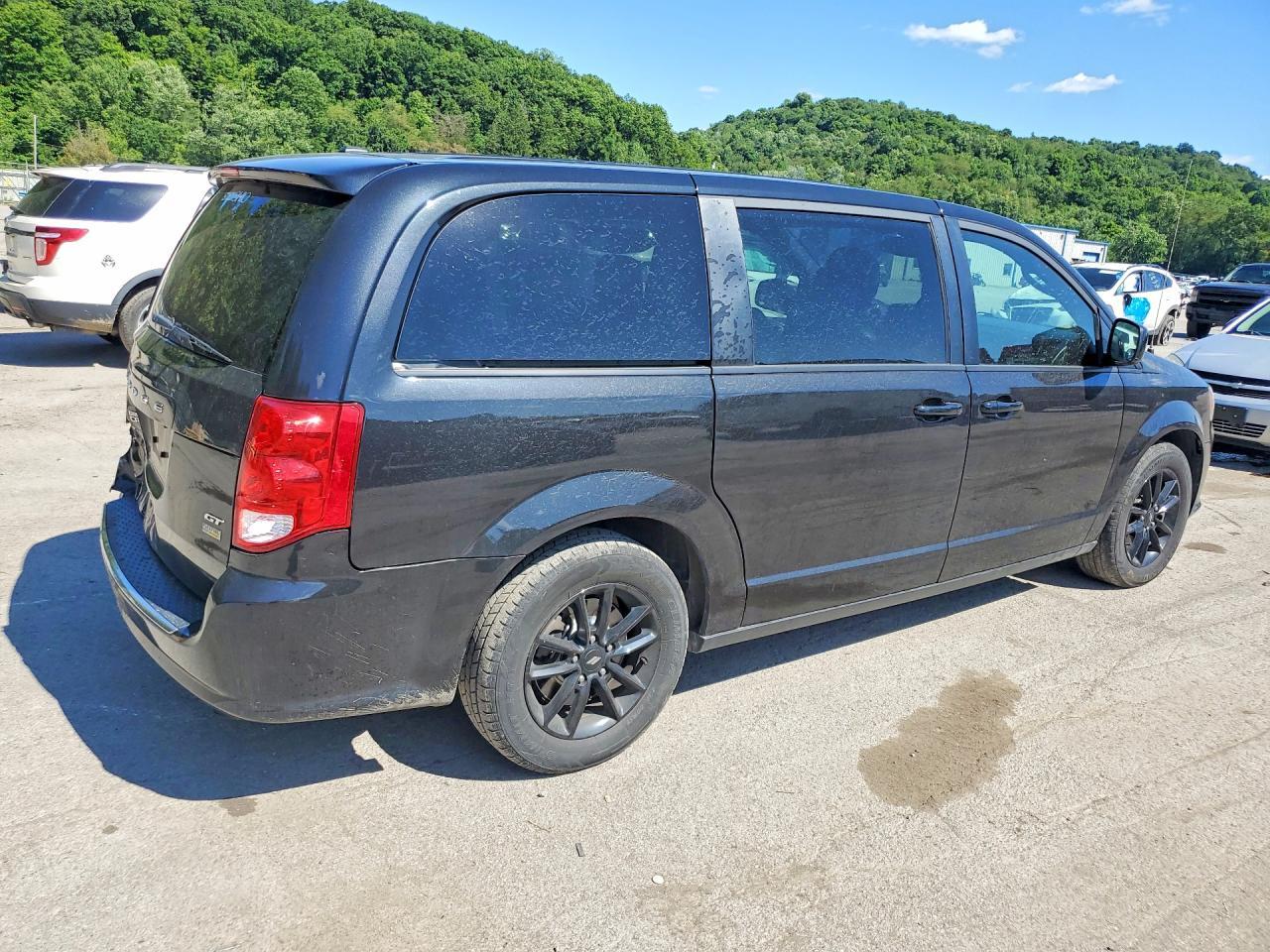 2019 Dodge Grand Caravan Gt - zdjęcie 3