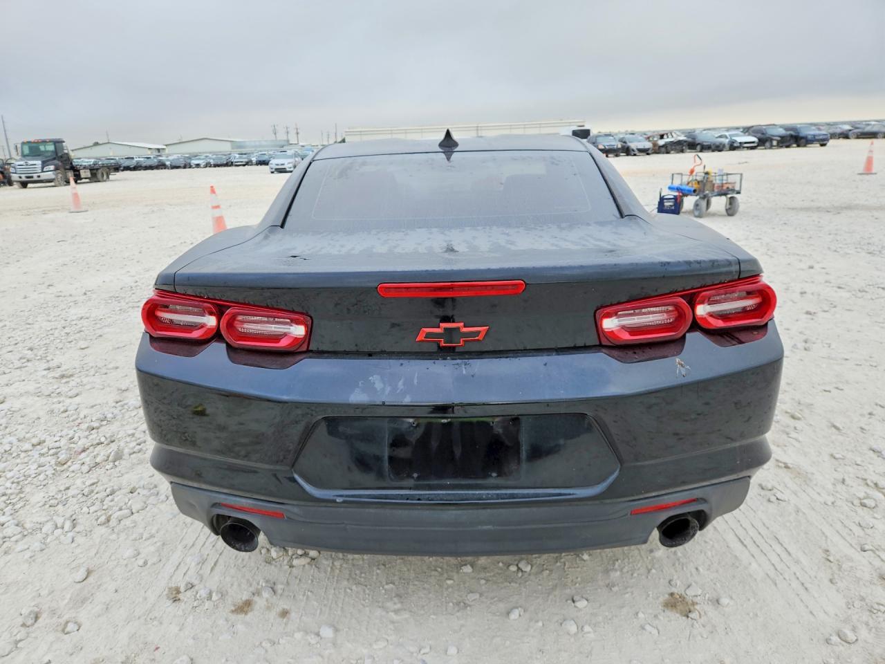 2020 Chevrolet Camaro Ls - zdjęcie 6