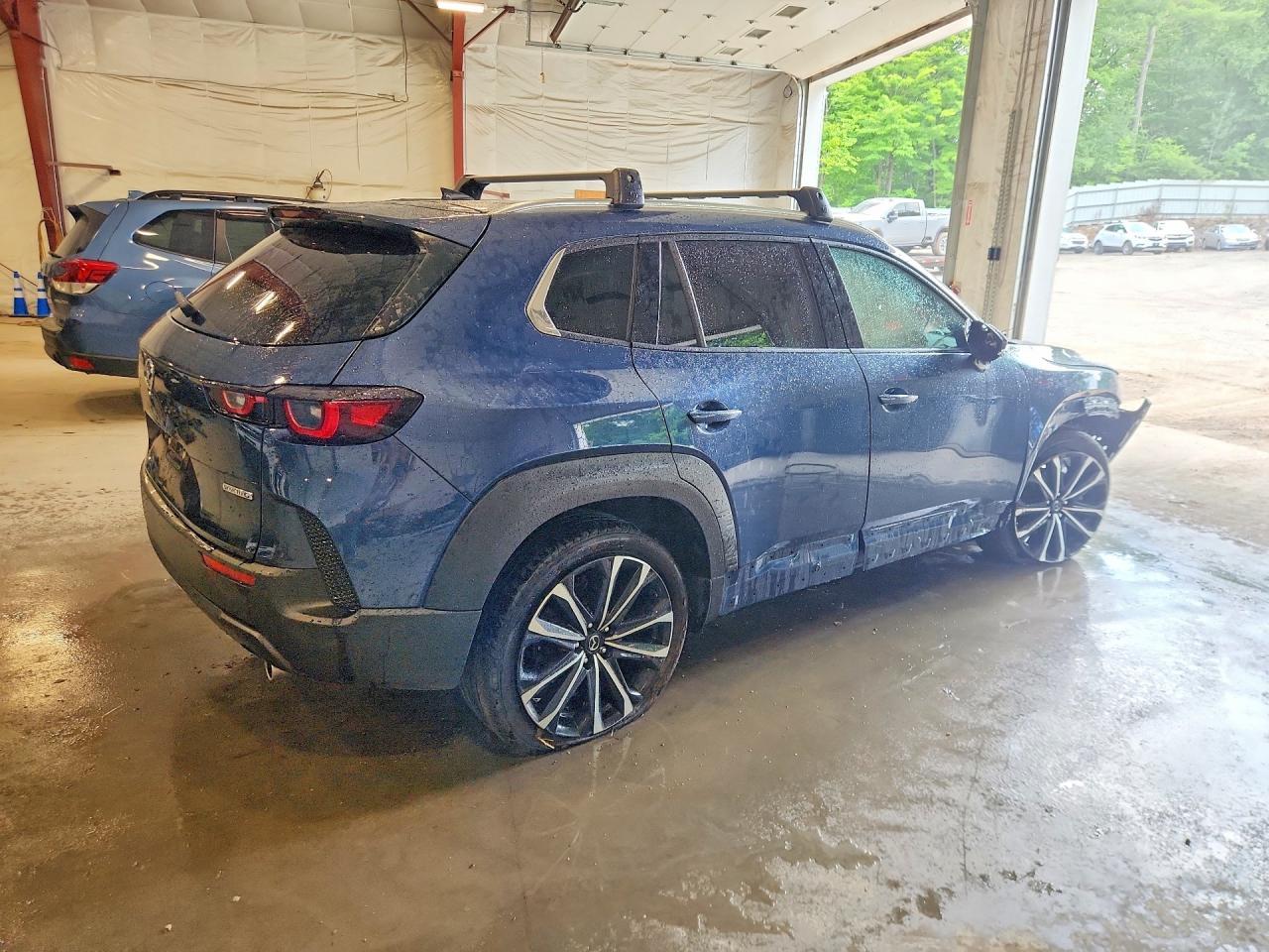 2025 Mazda Cx-50 Premium Plus - zdjęcie 3