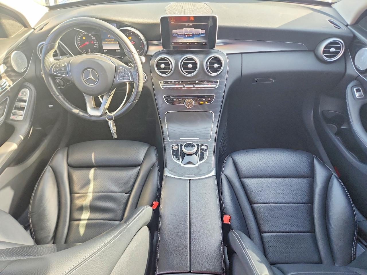 2017 Mercedes-Benz C 300 - zdjęcie 8