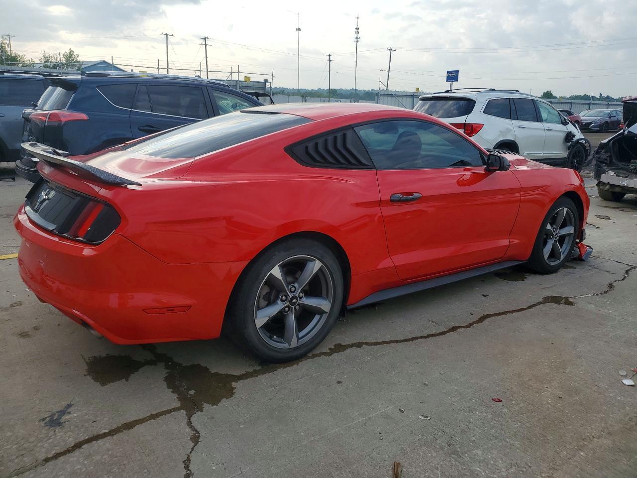 2016 Ford Mustang - zdjęcie 3