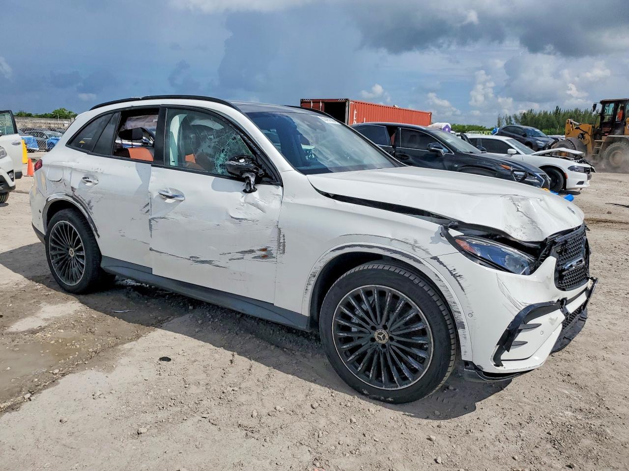 2023 Mercedes-Benz Glc 300 - zdjęcie 4