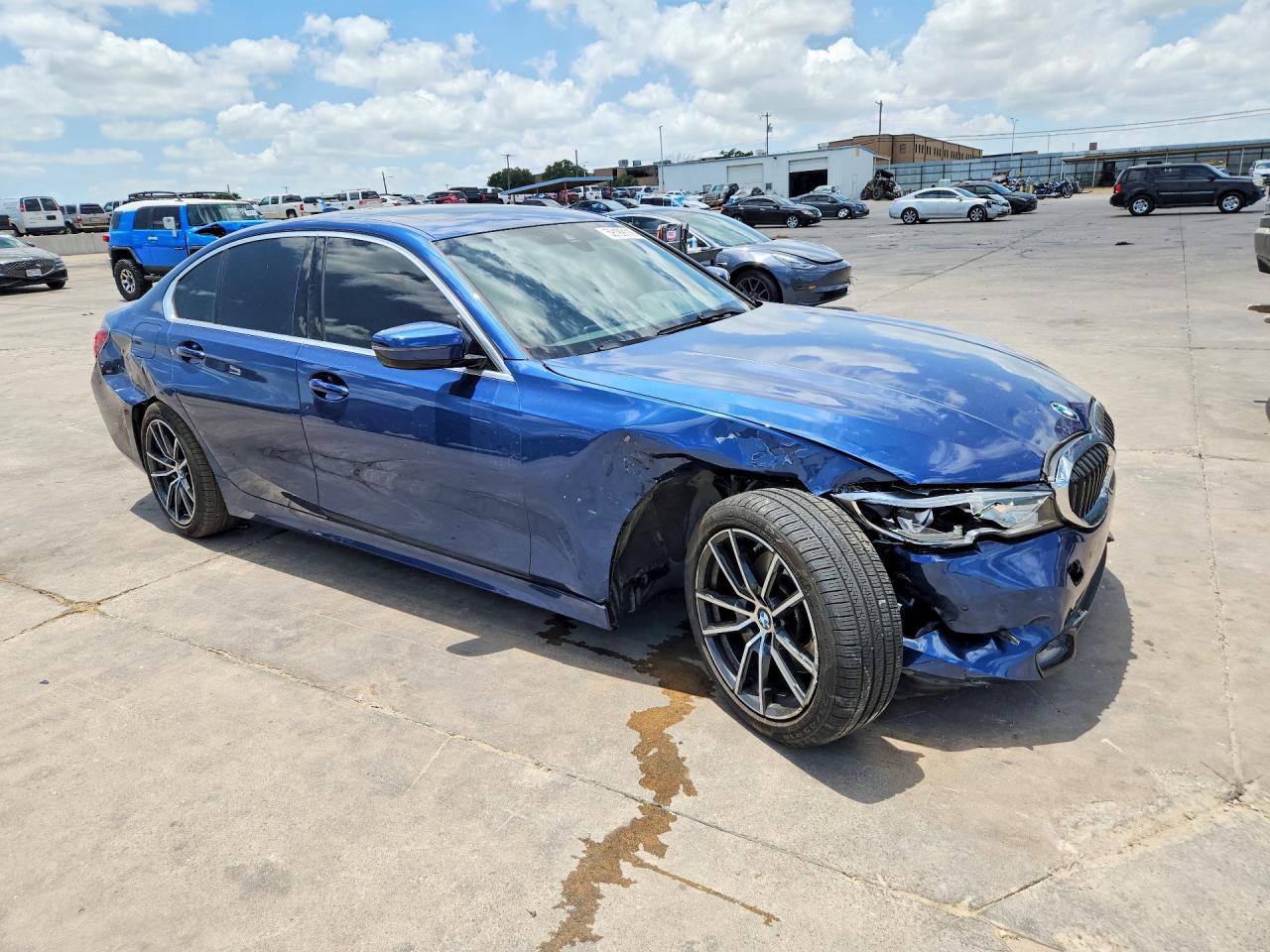 2022 BMW 330I - zdjęcie 4