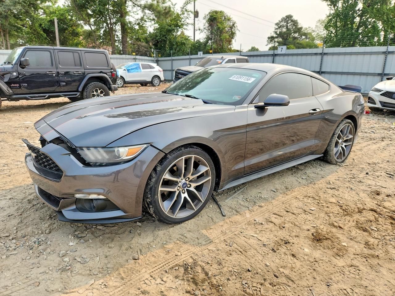 2015 Ford Mustang - zdjęcie główne