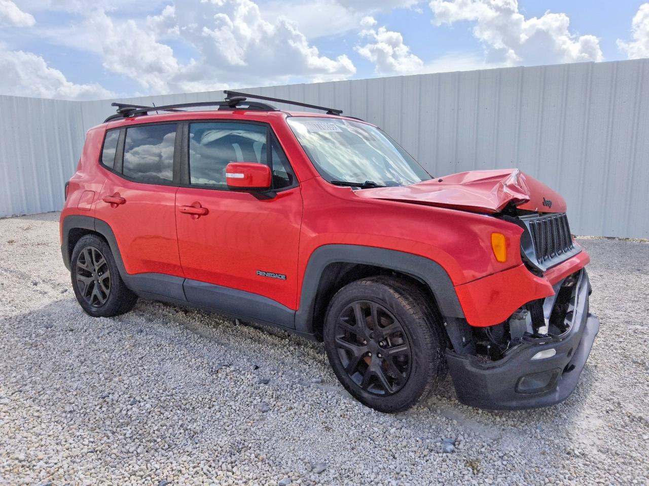 2017 Jeep Renegade Latitude - zdjęcie 4