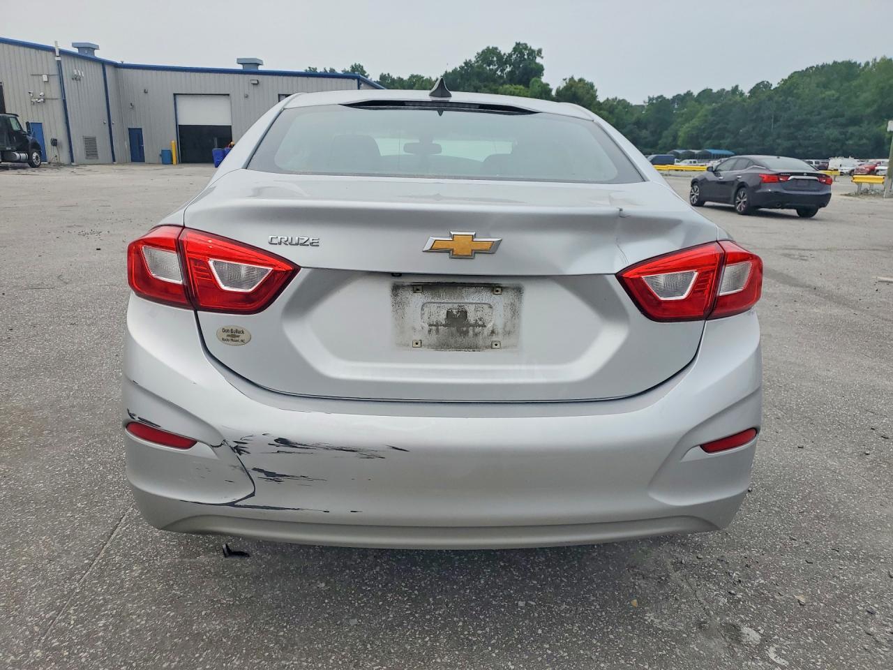 2018 Chevrolet Cruze Ls - zdjęcie 6