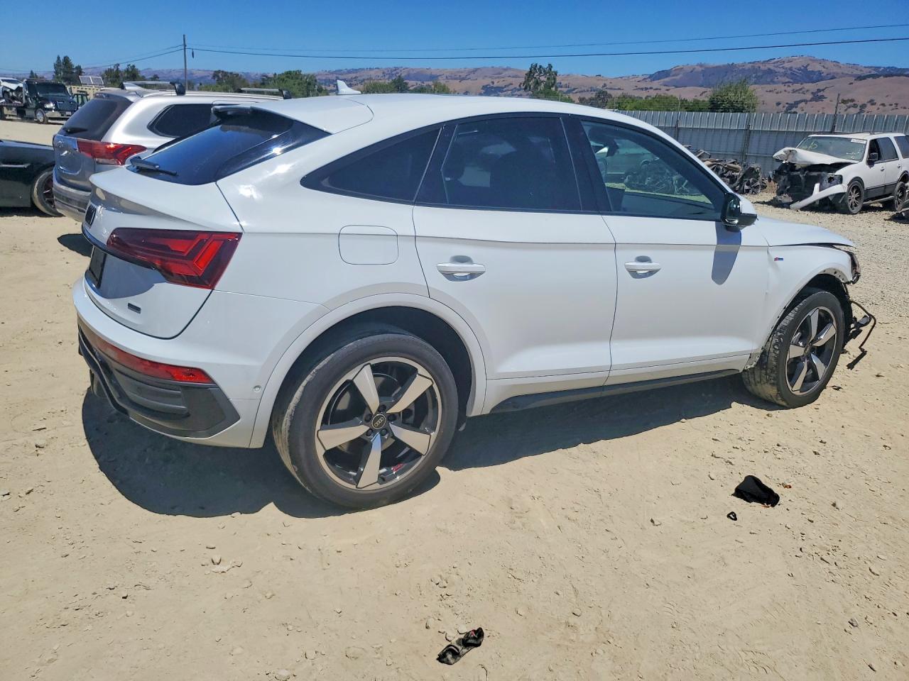 2023 Audi Q5 Sportback Prestige 45 - zdjęcie 3