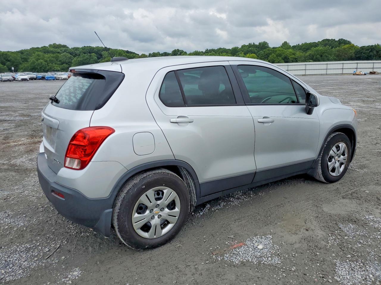 2016 Chevrolet Trax Ls - zdjęcie 3