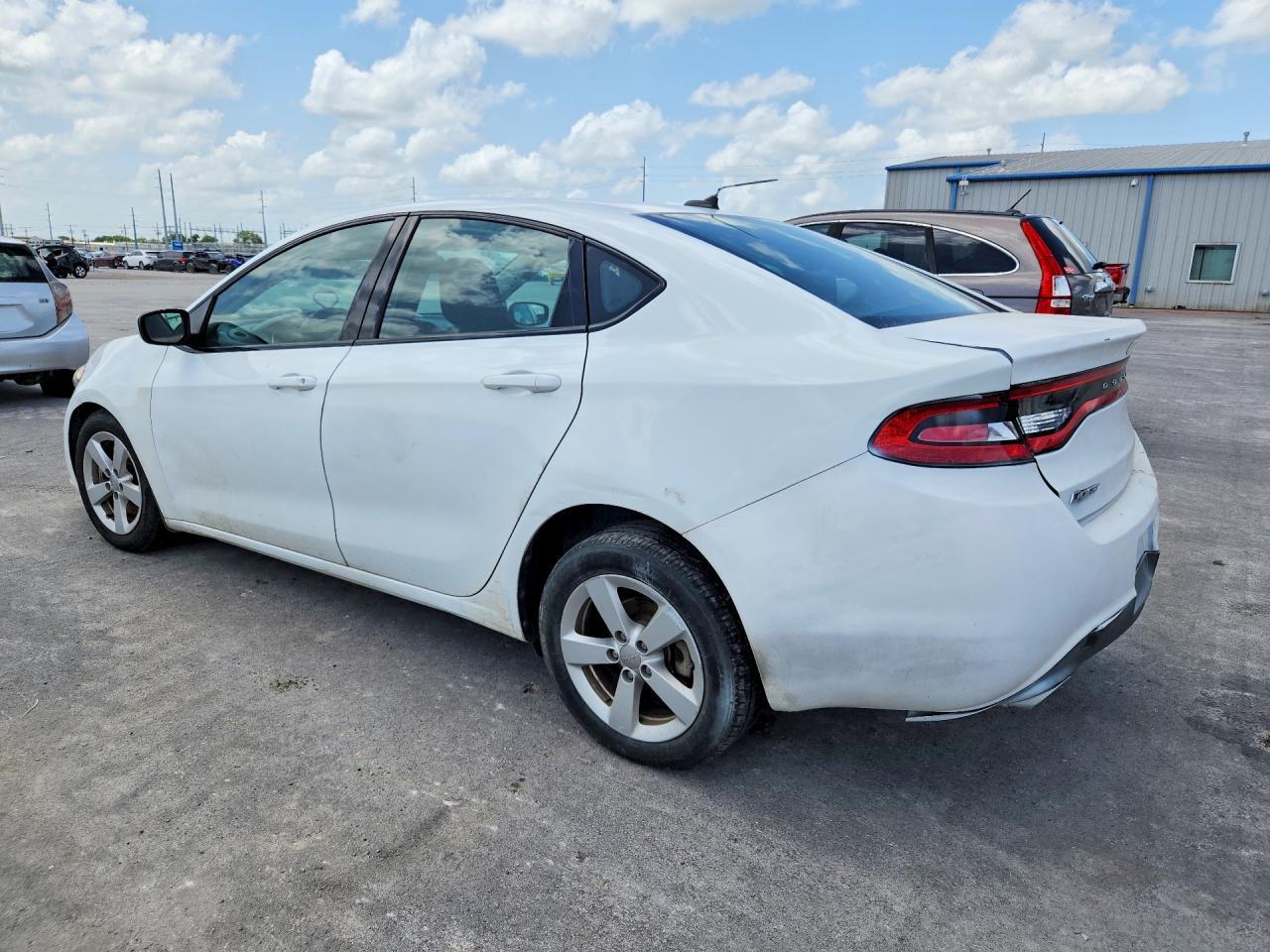 2015 Dodge Dart Sxt - zdjęcie 2