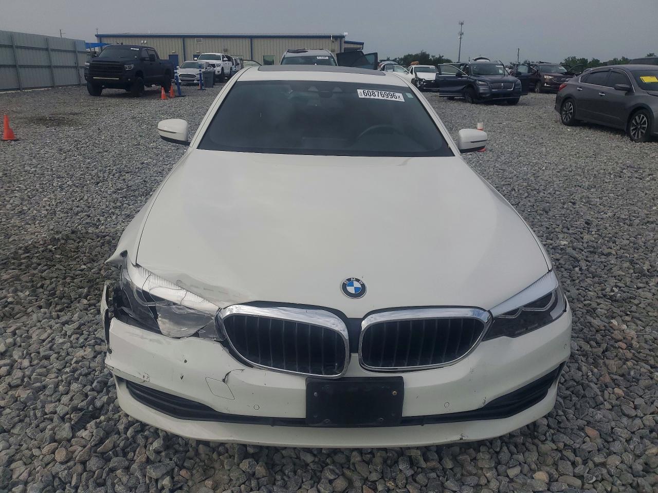 2019 BMW 530 Xi - zdjęcie 5