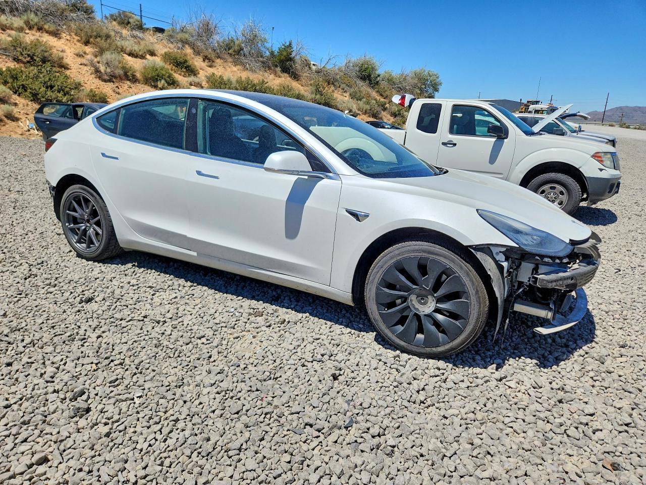 2019 Tesla Model 3 - zdjęcie 4