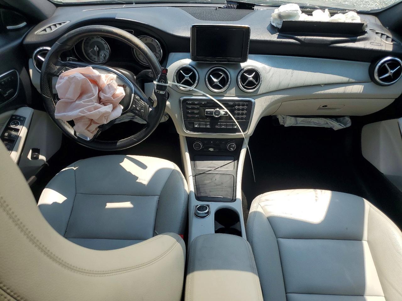 2014 Mercedes-Benz Cla 250 - zdjęcie 8