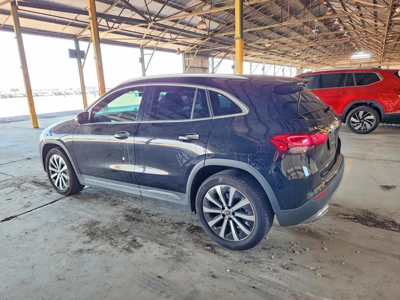 2023 Mercedes-Benz Gla 250 - zdjęcie 2