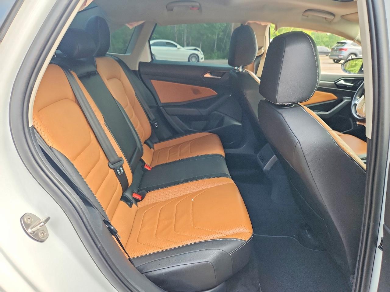 2023 Volkswagen Jetta Sel - zdjęcie 10