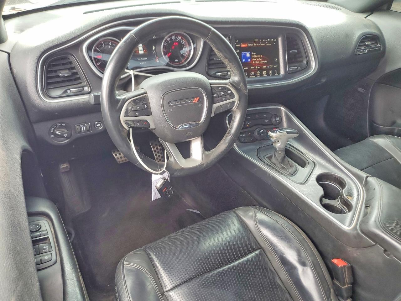 2016 Dodge Challenger Sxt - zdjęcie 8