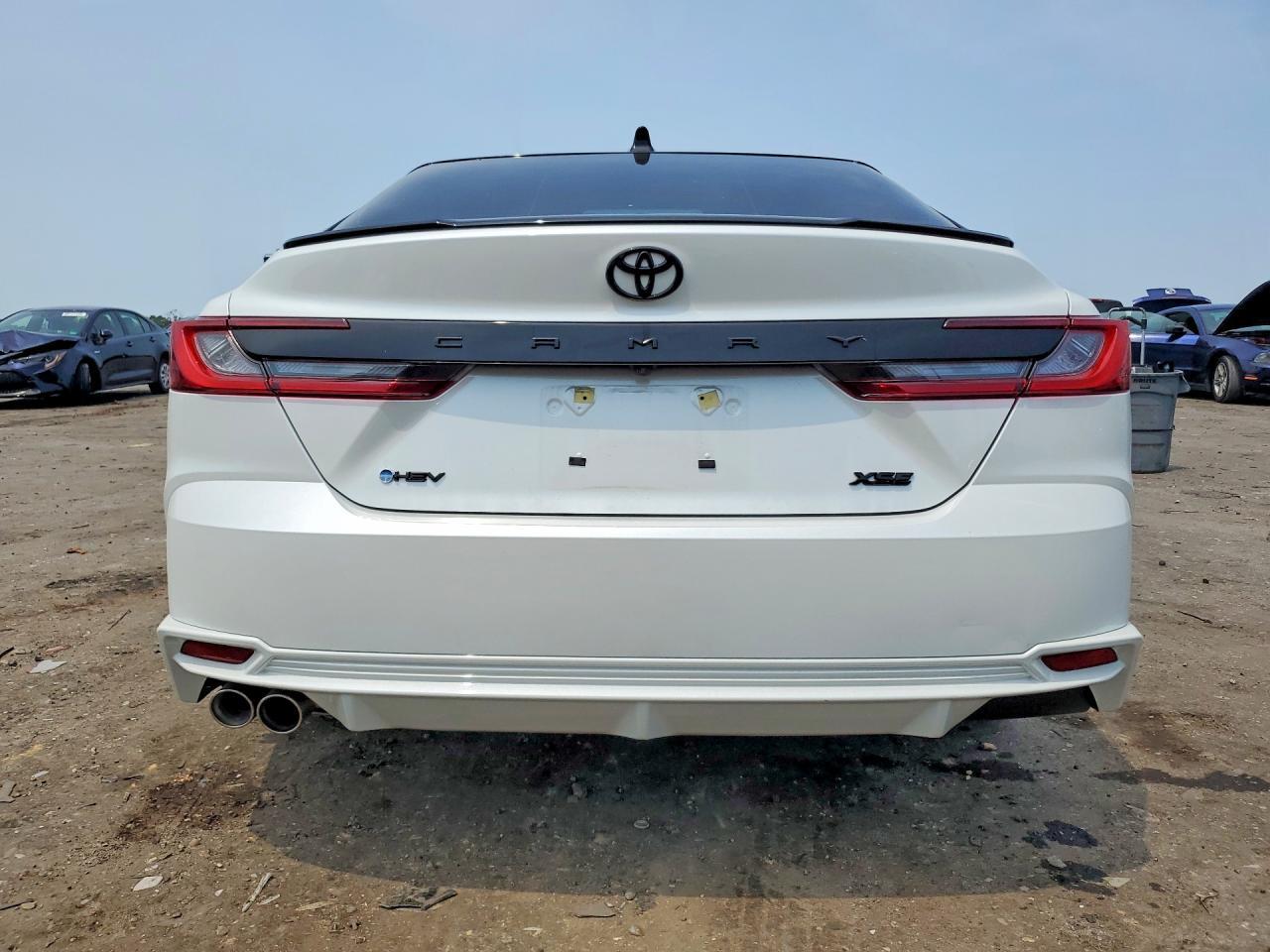 2025 Toyota Camry Xse - zdjęcie 6