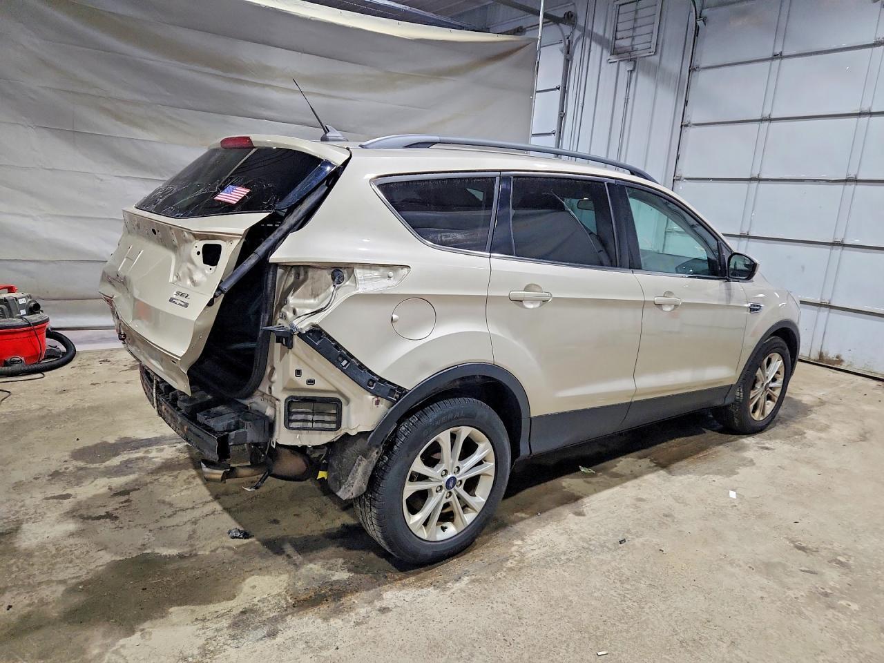 2018 Ford Escape Sel - zdjęcie 3
