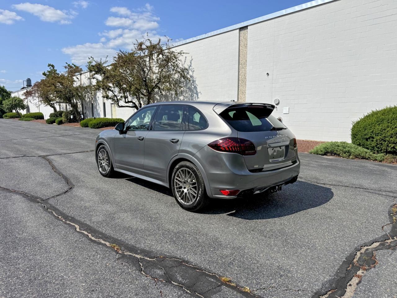 2013 Porsche Cayenne Gts - zdjęcie 3
