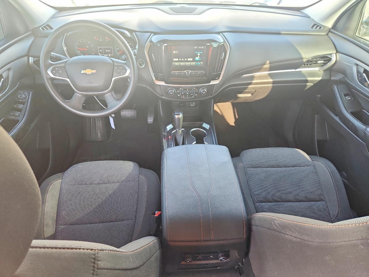 2018 Chevrolet Traverse Ls - zdjęcie 8