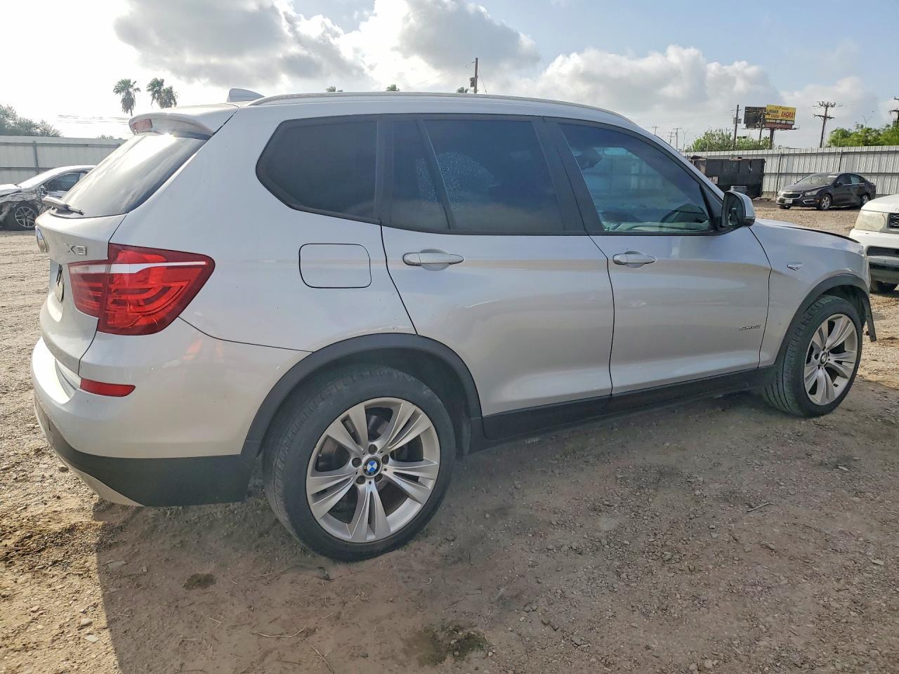2016 BMW X3 Sdrive28I - zdjęcie 3