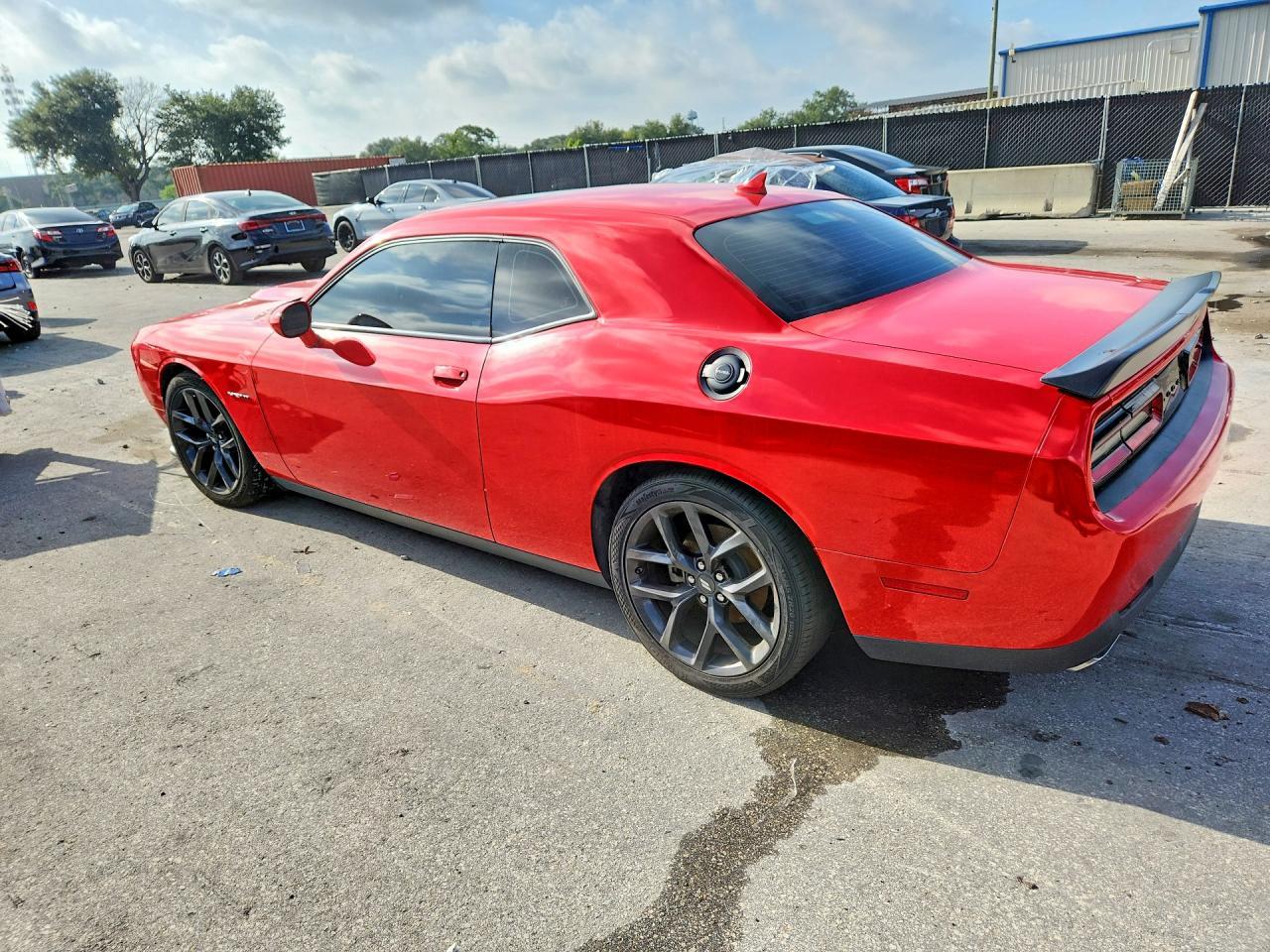 2022 Dodge Challenger R/T - zdjęcie 2
