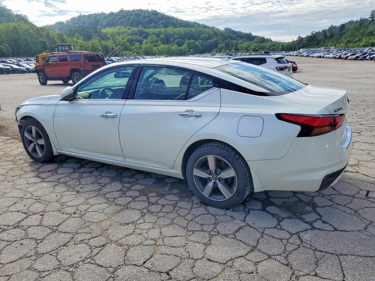 2019 Nissan Altima Sl - zdjęcie 2