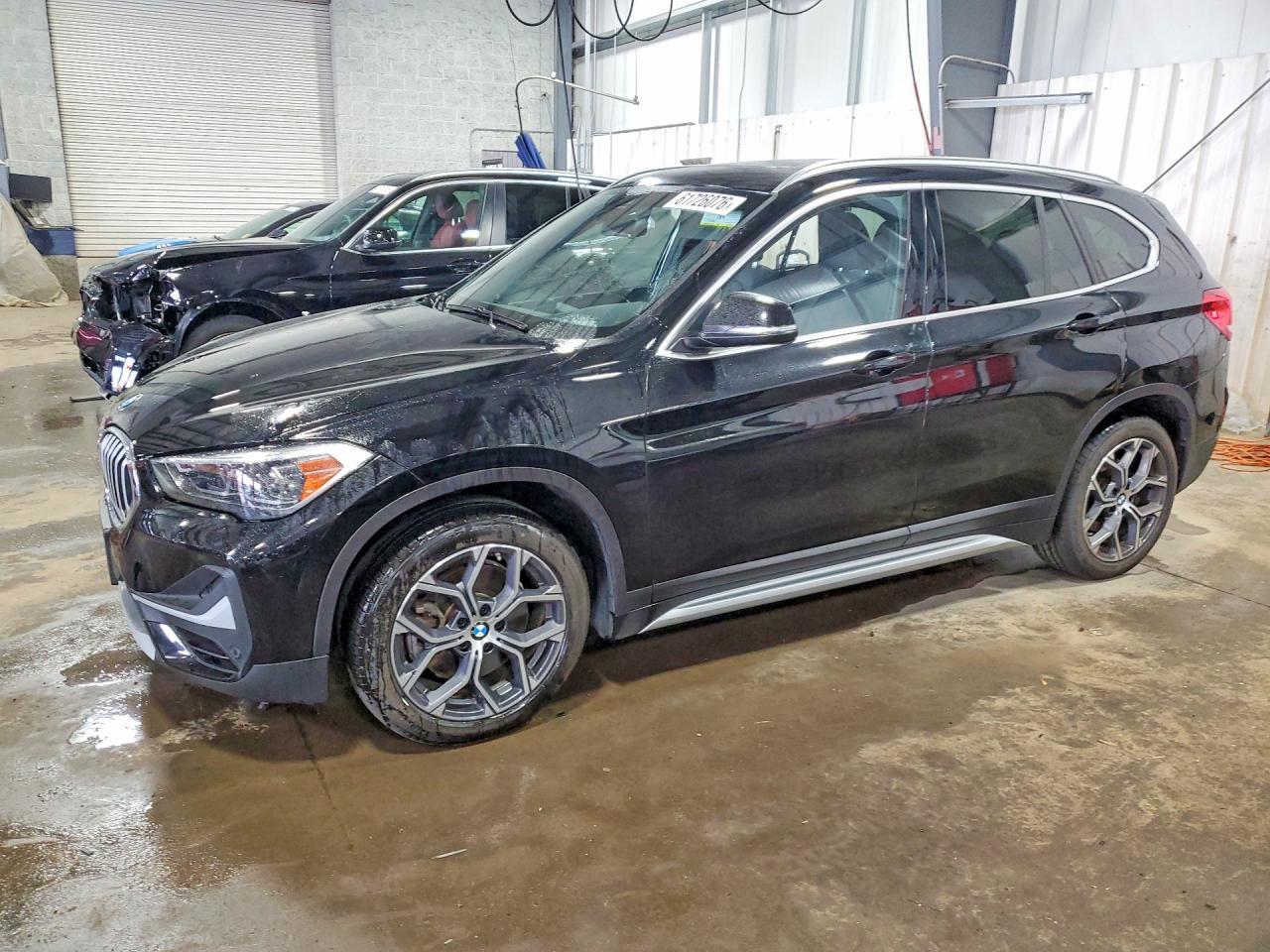 2021 BMW X1 xDrive28I - zdjęcie główne