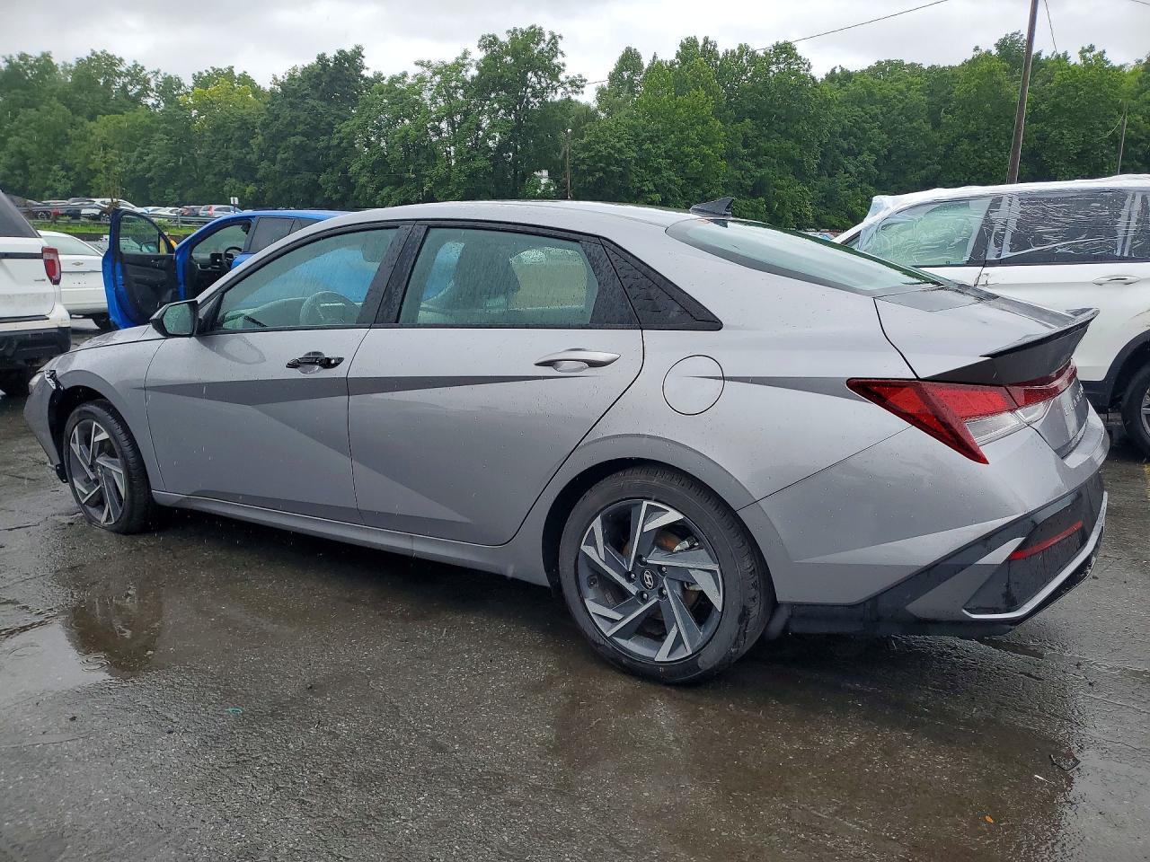 2025 Hyundai Elantra Sel Sport - zdjęcie 2