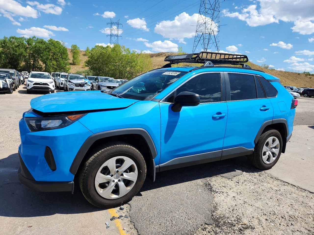 2020 Toyota Rav4 Le - zdjęcie główne
