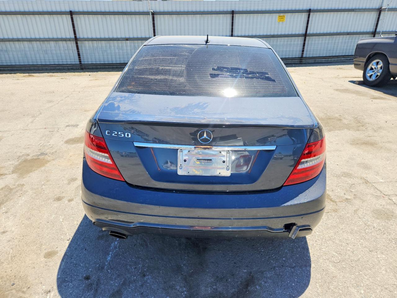 2014 Mercedes-Benz C 250 - zdjęcie 6