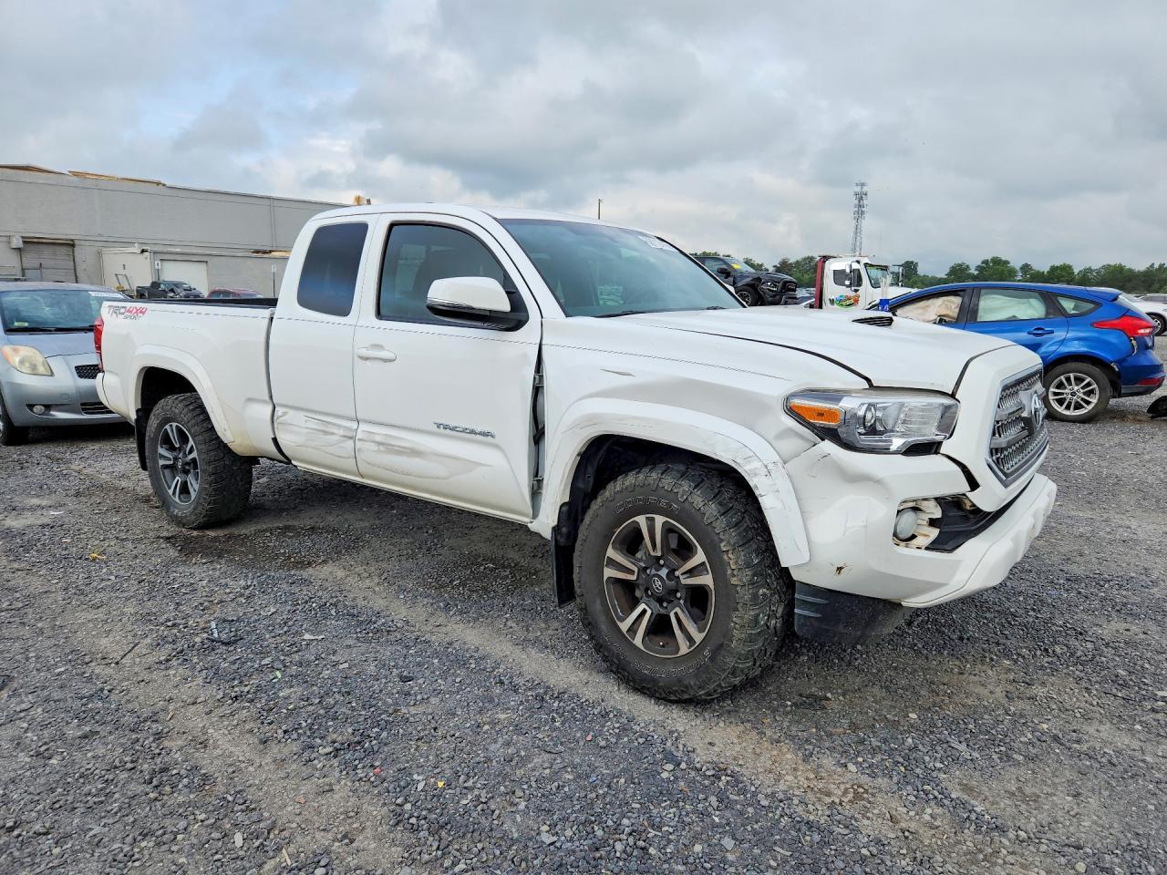 2017 Toyota Tacoma Trd Sport - zdjęcie 4