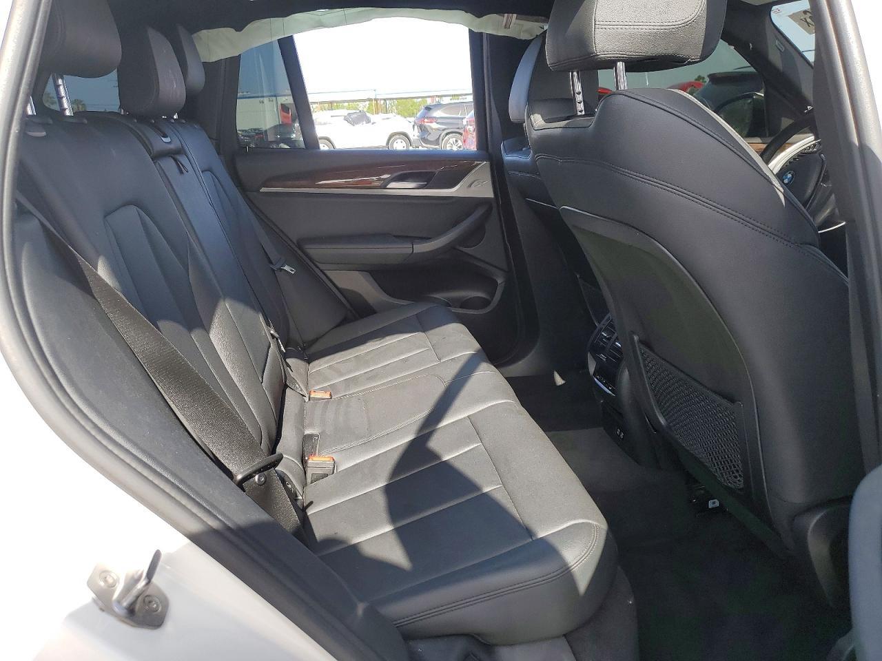 2020 BMW X3 xDrive30I - zdjęcie 11