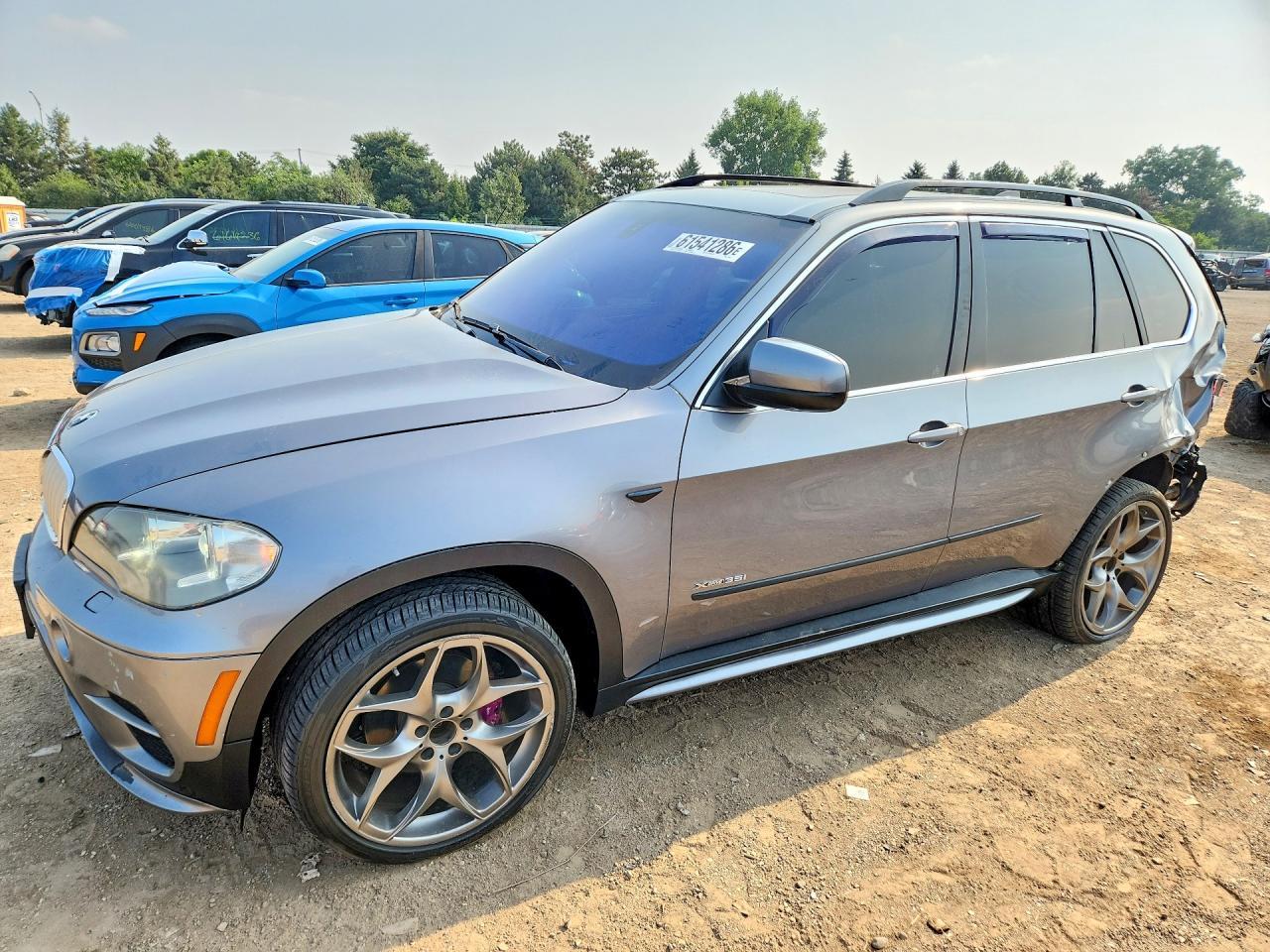 2013 BMW X5 xDrive35I - zdjęcie główne